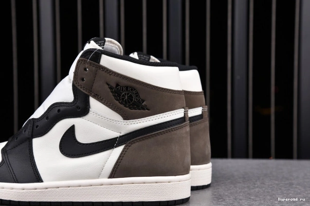 JORDAN MOCHA 555088-105 DARK RETRO 1 AIR HIGH 0921